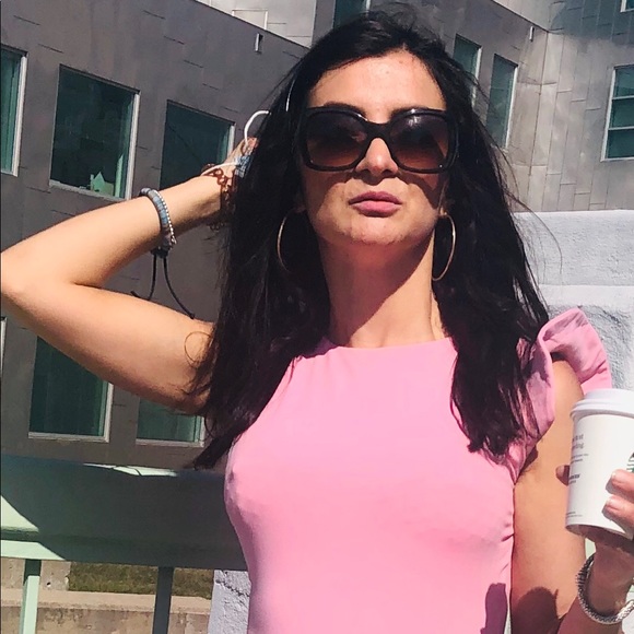 Meet your Posher, Belma - Picture 3 of 6